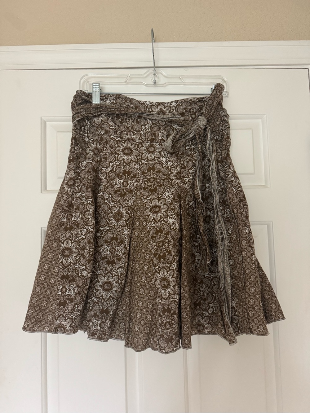 Vintage Low Rise Brown Printed Skirt